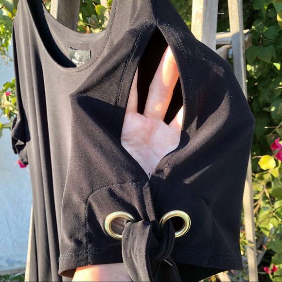 Ronni Nichole Black w/Gold Rivet Tie Detail Sleeve - Picture 4 of 8